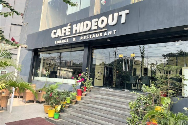 Cafe Hideout